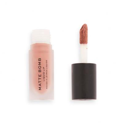 Makeup Revolution London Matte Bomb Lippenstift für Frauen 4,6 ml Farbton  Delicate Brown