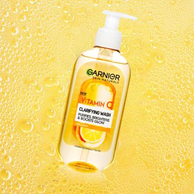 Garnier Skin Naturals Vitamin C Clarifying Wash Reinigungsgel für Frauen 200 ml