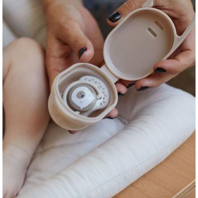 LOVI Soother Container Beige Schnullerhülle für Kinder 1 St.