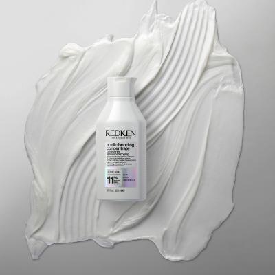 Redken Acidic Bonding Concentrate Conditioner Conditioner für Frauen 300 ml