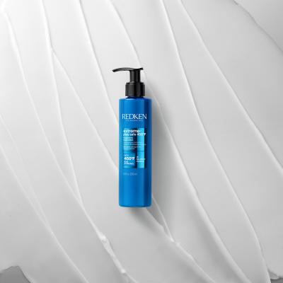 Redken Extreme Play Safe 230°C Treatment Hitzeschutz für Frauen 200 ml